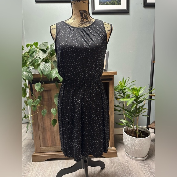 LOFT Dresses & Skirts - Loft black dress with light brown polka dots. Size small.